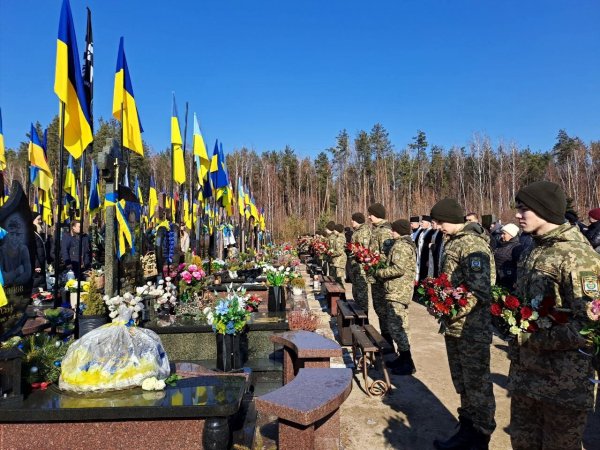 У третю річницю війни ковельчани вшанували пам’ять загиблих Героїв
