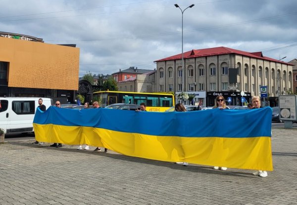 Ковельська громада попрощалася з Героєм Василем Тарасюком Ковельська громада попрощалася з Героєм Василем Тарасюком