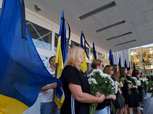 Назавжди в строю: ковельчани попрощались з Героєм Володимиром Гузем