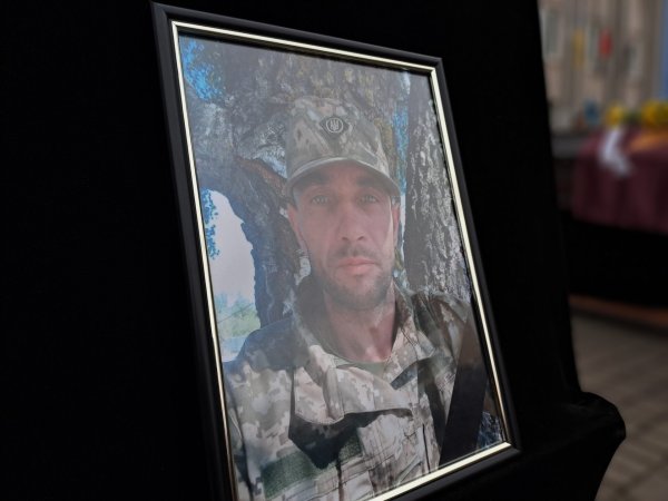 У Ковелі провели в останню земну дорогу Захисника України Олександра Суся У Ковелі провели в останню земну дорогу Захисника України Олександра Суся