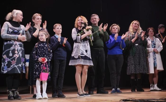 Театр-студія “10 ряд 10 місце” запрошує у свою родину