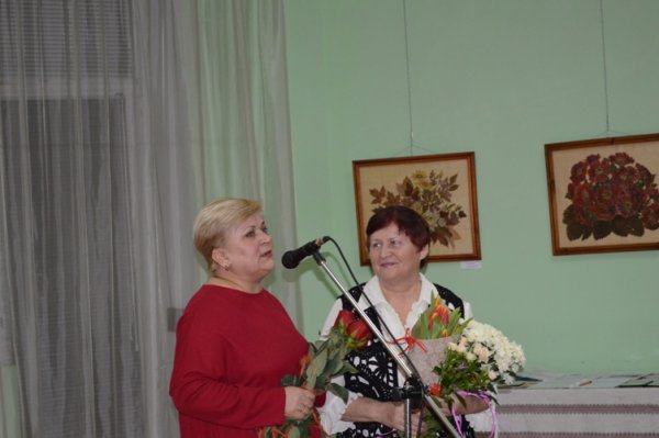 У Ковелі - виставка картин "квіткової феї" з Колодяжного У Ковелі - виставка картин "квіткової феї" з Колодяжного