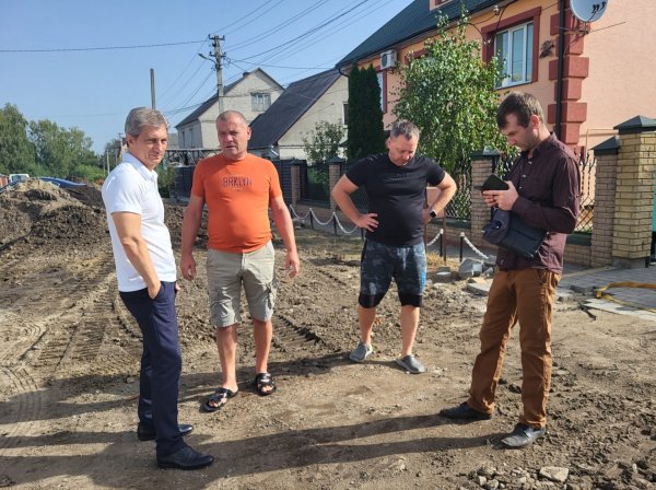 У Ковелі на вулиці Академіка Кравчука – новий водогін У Ковелі на вулиці Академіка Кравчука – новий водогін