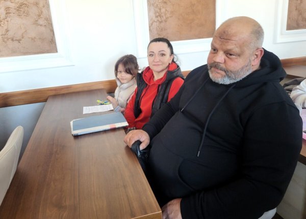 У Ковелі ветеран війни та п’ять родин переселенців отримали ключі від квартир У Ковелі ветеран війни та п’ять родин переселенців отримали ключі від квартир