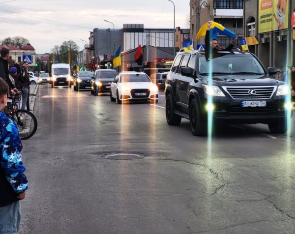 Ковель зустрів з полону військового Максима Муху Ковель зустрів з полону військового Максима Муху