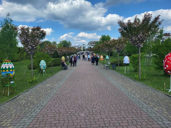 У Ковелі в парку Шевченка проходить фестиваль-конкурс “Писанко, дивуй!” У Ковелі в парку Шевченка проходить фестиваль-конкурс “Писанко, дивуй!”