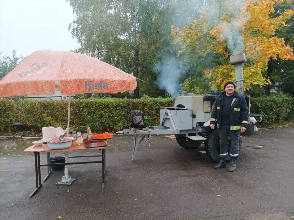 У ліцеї №10 на благодійному заході зібрали понад 111 тисяч гривень на підтримку ЗСУ