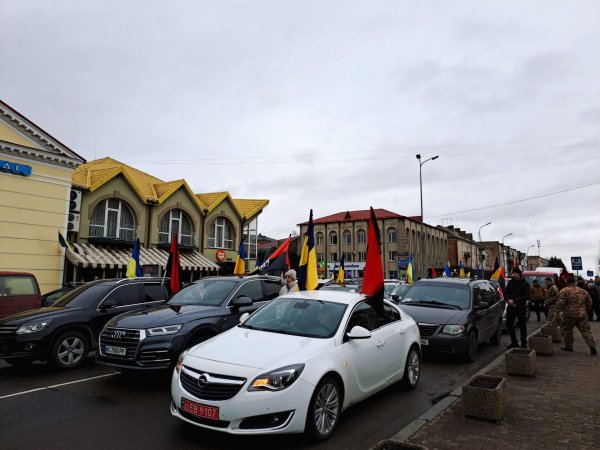 Йому назавжди 30: у Ковелі попрощались з молодим воїном Дмитром Павліковським