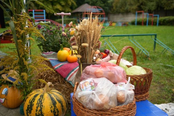 У «Ромашці» провели благодійний ярмарок на підтримку ЗСУ 🌻🇺🇦 У «Ромашці» провели благодійний ярмарок на підтримку ЗСУ 🌻🇺🇦