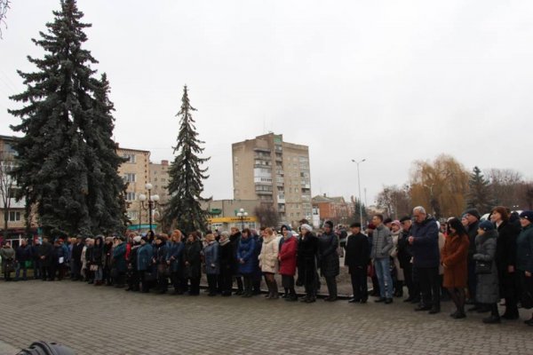Ковельщина приєдналася до всеукраїнської акції на підтримку полонених українських моряків Ковельщина приєдналася до всеукраїнської акції на підтримку полонених українських моряків