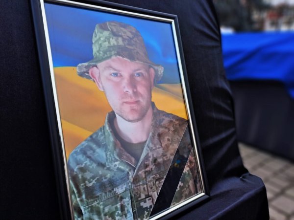 Ковель попрощався із загиблим захисником Ігорем Мацком Ковель попрощався із загиблим захисником Ігорем Мацком