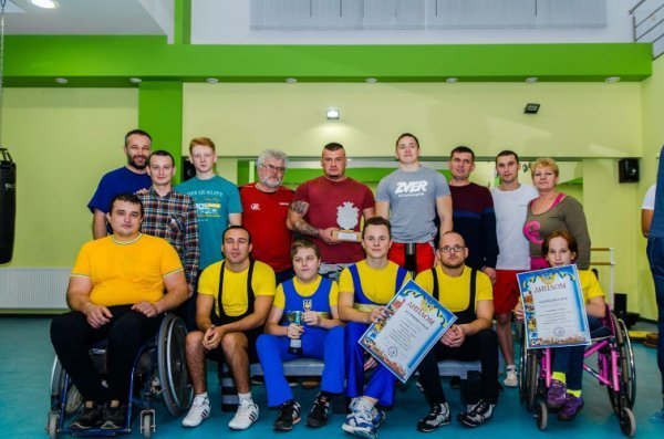 У Ковелі змагалися пауерліфтерські команди