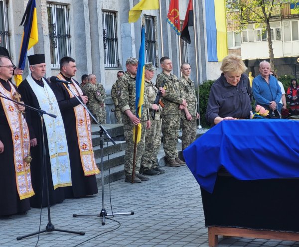 Ковельчани провели в останню земну дорогу полеглого Героя Сергія Селіванова