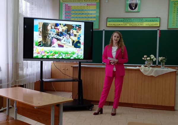 Наталія Тимощук – переможець конкурсу «Мистецтво бути учителем», який вперше відбувся у нашій громаді Наталія Тимощук – переможець конкурсу «Мистецтво бути учителем», який вперше відбувся у нашій громаді