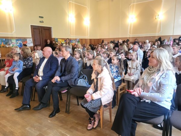 У Ковельській школі мистецтв відбулася посвята першокласників у юні музиканти У Ковельській школі мистецтв відбулася посвята першокласників у юні музиканти