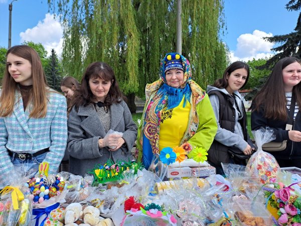 У Ковелі в парку Шевченка проходить фестиваль-конкурс “Писанко, дивуй!” У Ковелі в парку Шевченка проходить фестиваль-конкурс “Писанко, дивуй!”