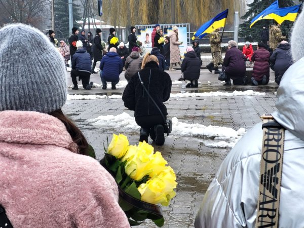 Ковель попрощався з Героєм Романом Кондратюком, який з липня вважався безвісти зниклим Ковель попрощався з Героєм Романом Кондратюком, який з липня вважався безвісти зниклим
