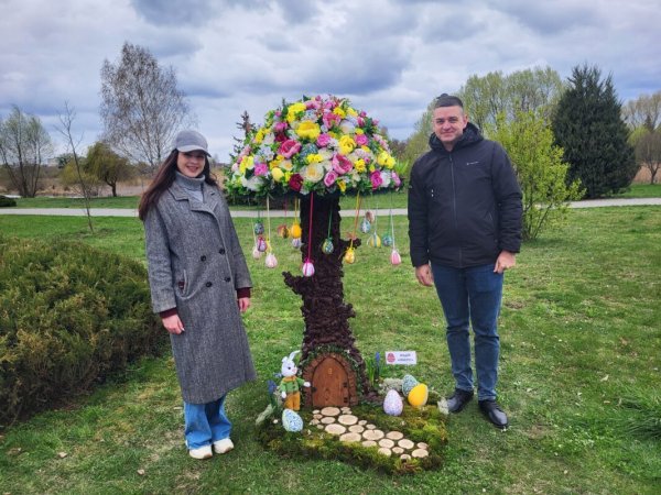 У Ковелі в парку Шевченка з’явилися 37 великодніх інсталяцій конкурсу «Писанко, дивуй» У Ковелі в парку Шевченка з’явилися 37 великодніх інсталяцій конкурсу «Писанко, дивуй»