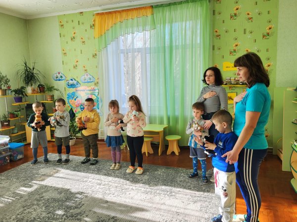 Хвилина мовчання – особливий момент у наших закладах дошкільної освіти