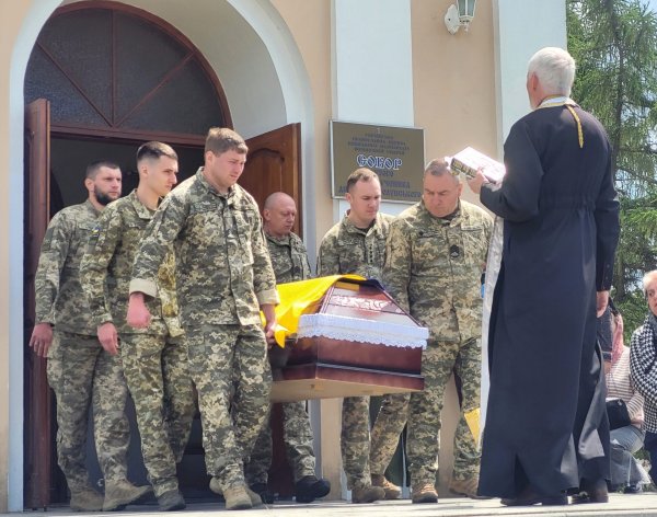 Ковельчани віддали останню шану Героєві Максимові Косюку