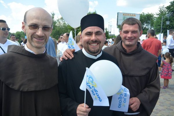 Хода на захист дітей і сім’ї об’єднала кількасот ковельчан ФОТО Хода на захист дітей і сім’ї об’єднала кількасот ковельчан ФОТО