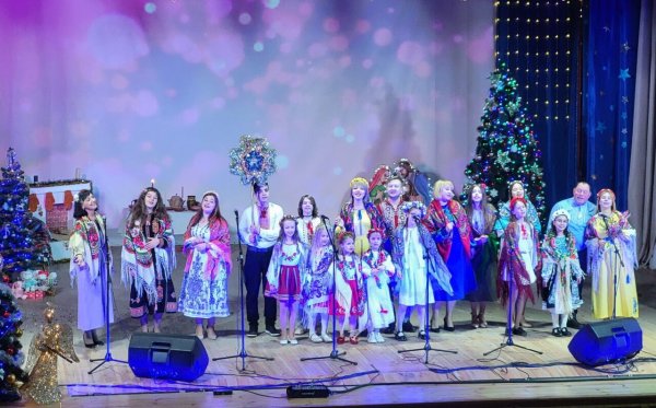 Різдвяні зустрічі з «Надією»: благодійна програма на підтримку військових Різдвяні зустрічі з «Надією»: благодійна програма на підтримку військових